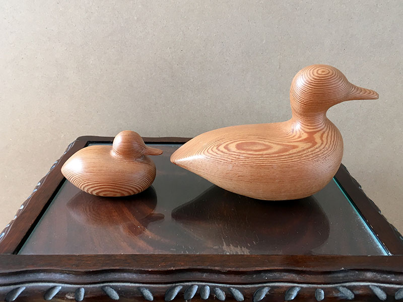 Woodcarving of two ducks
